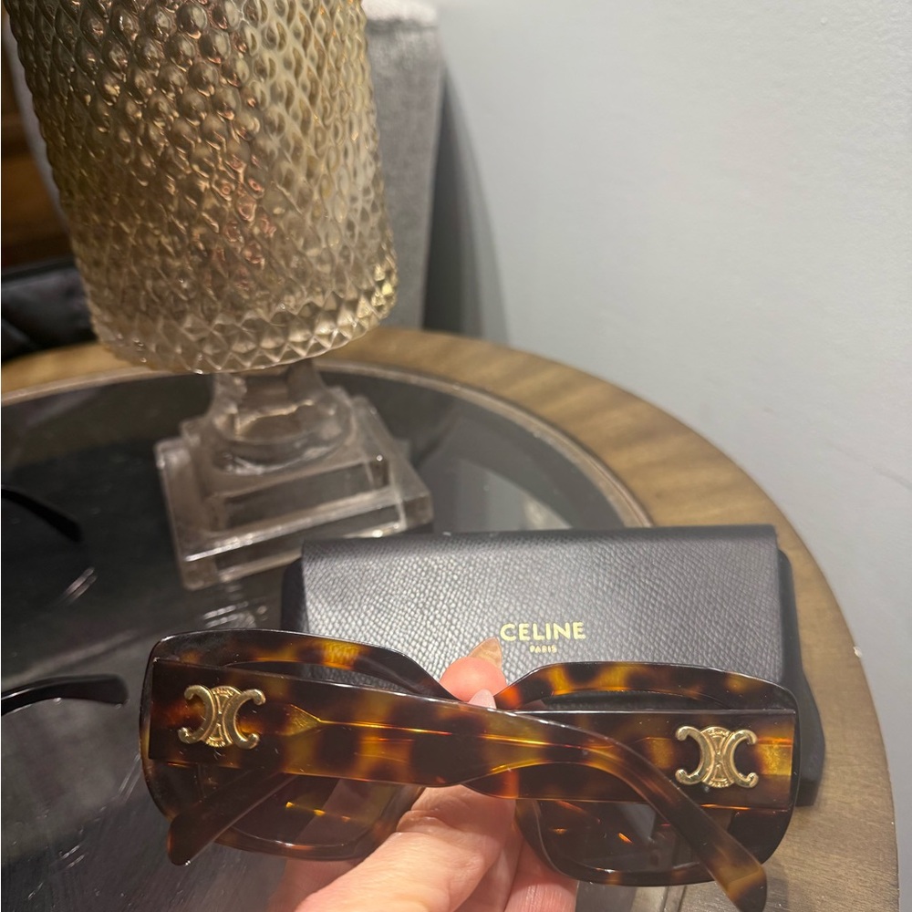 Authentic Celine Triomphe 04 Tortoiseshell Sunglasses - Brown - Picture 4 of 10